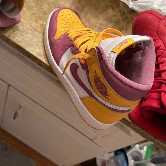 Nike Women's Vibrant Purple and Yellow Sneakers - Picture 8 of 9